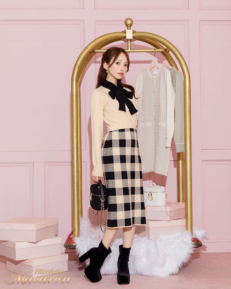 新品未使用 ミシェルマカロン ボウタイニットワンピース XS チェック