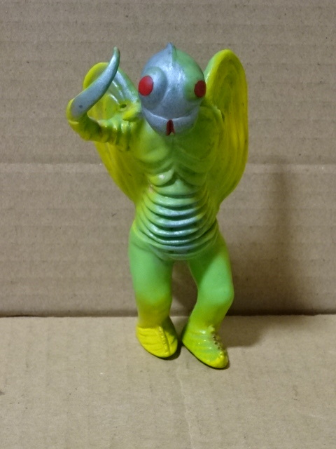 Yahoo!オークション - グリーンマンティス タカトク ソフビ ミニ 左腕