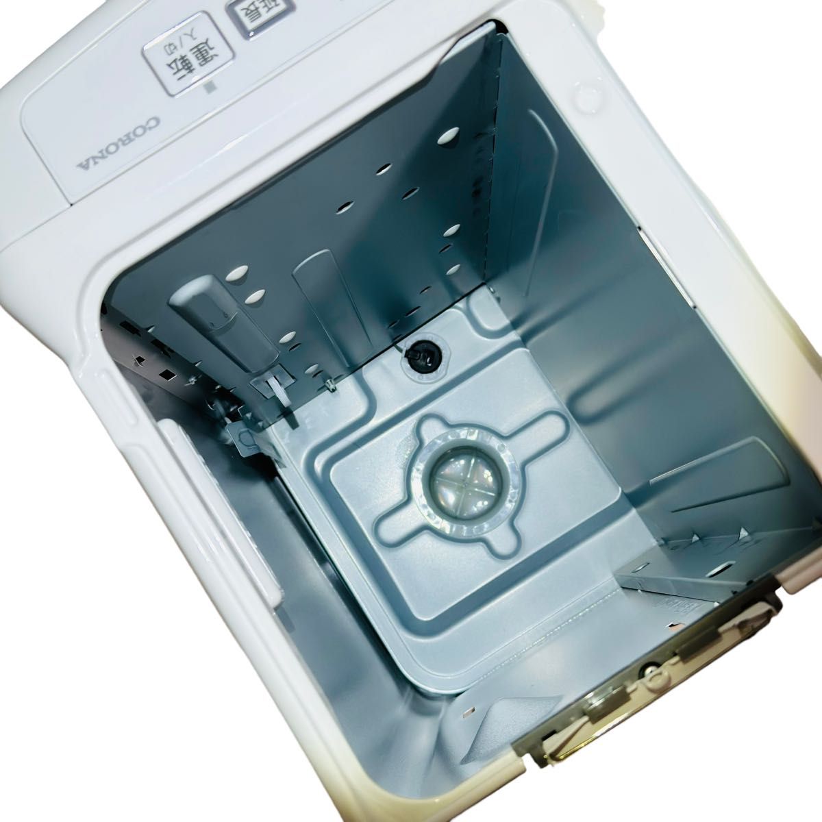 美品】コロナ 石油ファンヒーター FH-VX3621BY-W 2021年製｜Yahoo