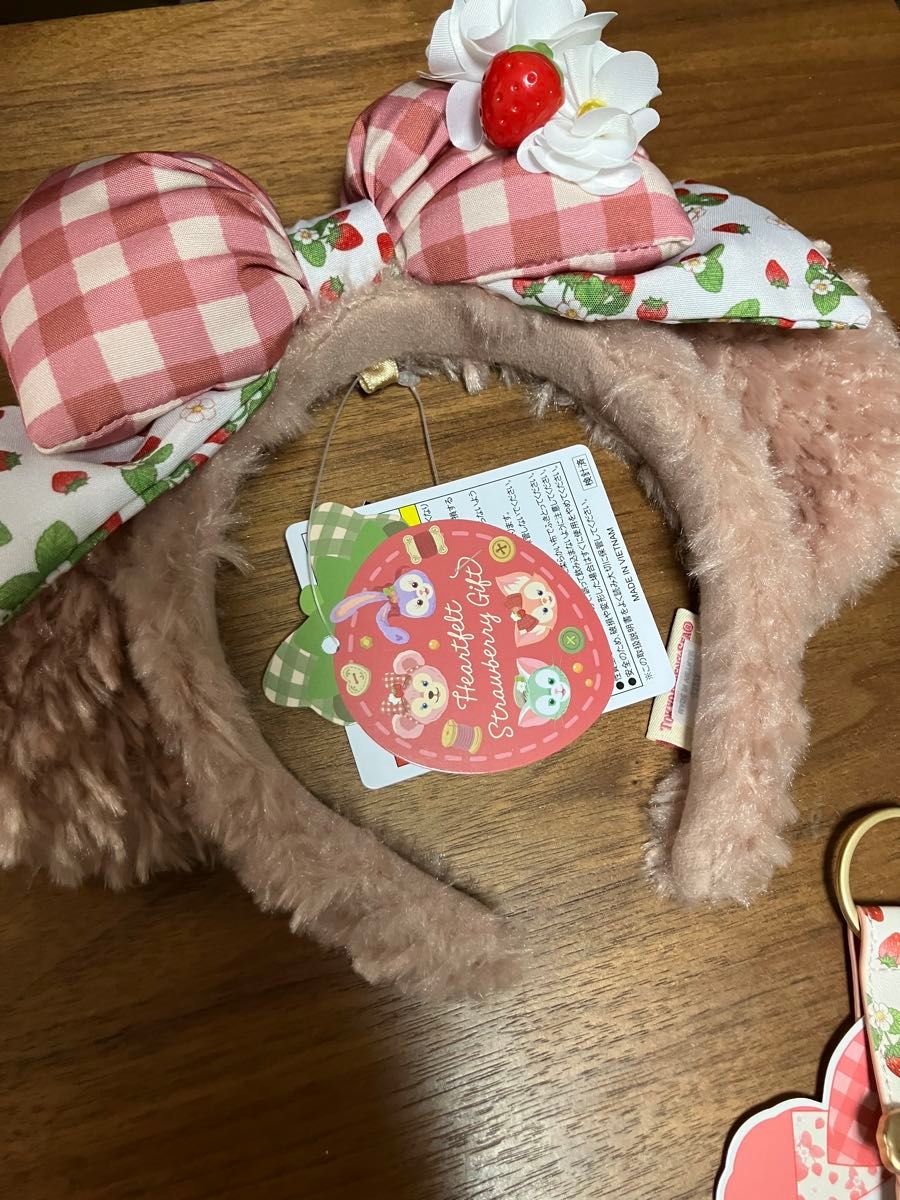 最安値】ディズニーシー ハートフェルトストロベリーギフト