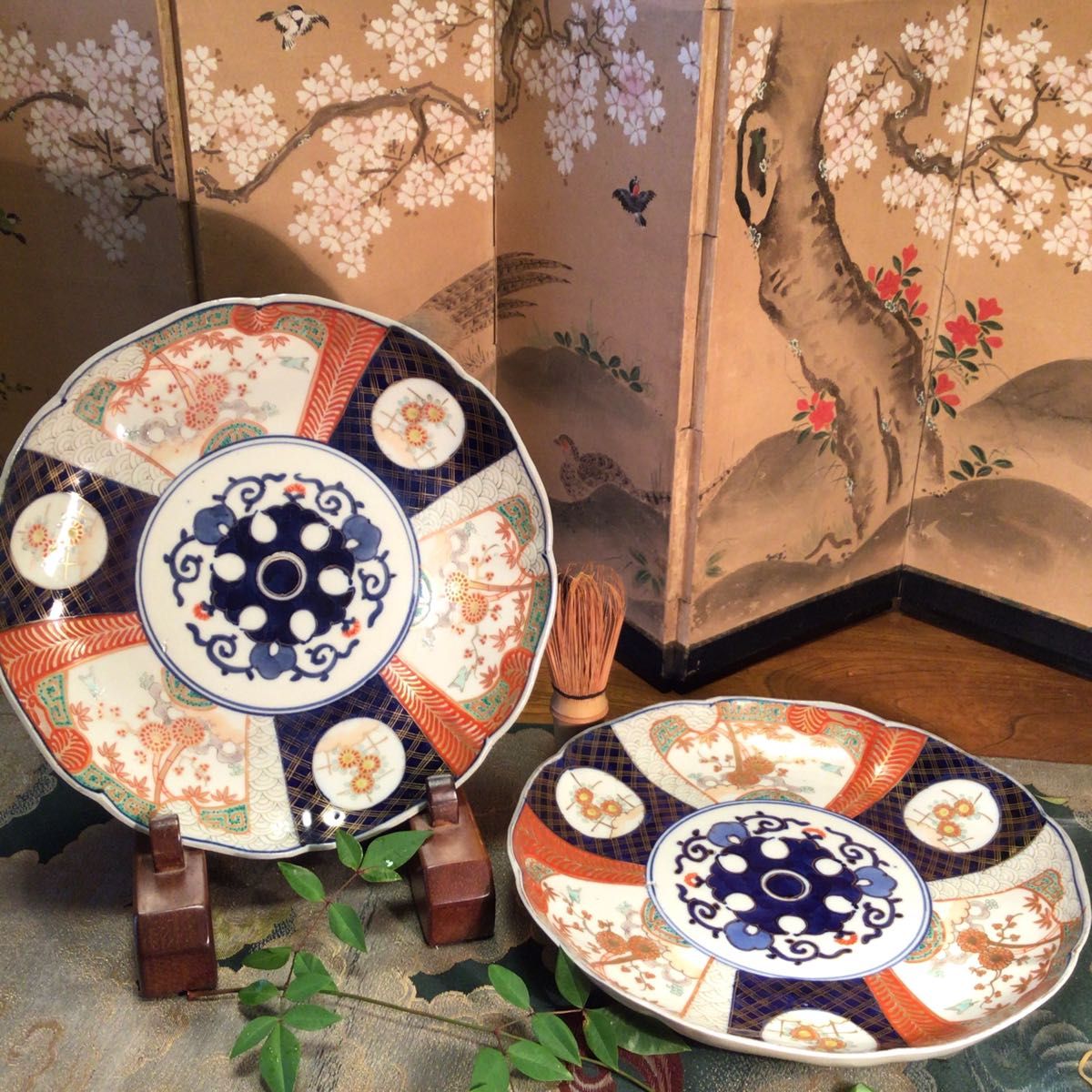 CM120】古伊万里 色絵 中皿 2枚 盛皿 幅22.3cm 錦手 花鳥 草花 CM120