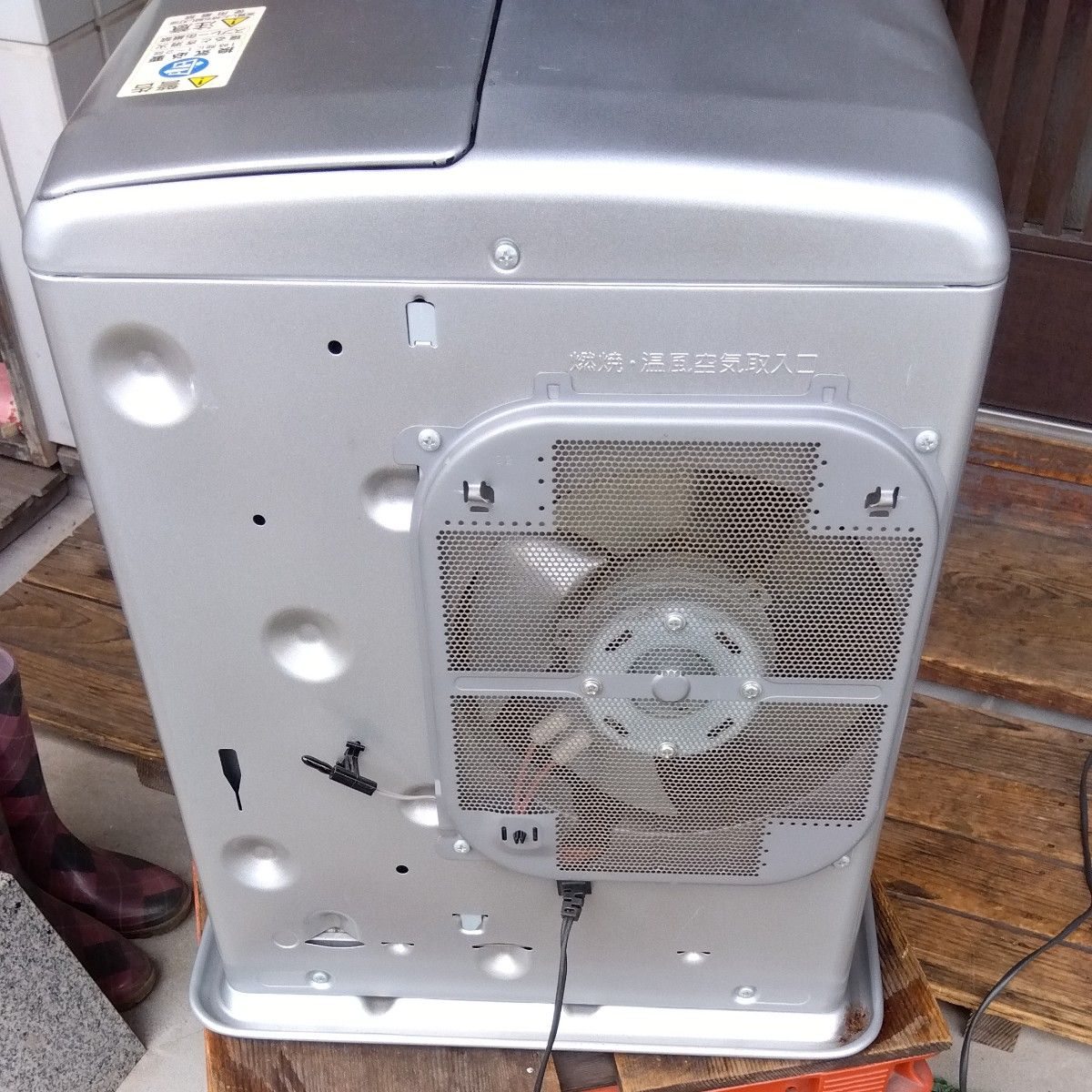 ダイニチ 石油ファンヒーター FW-3216E4 (2016年製)｜Yahoo!フリマ（旧