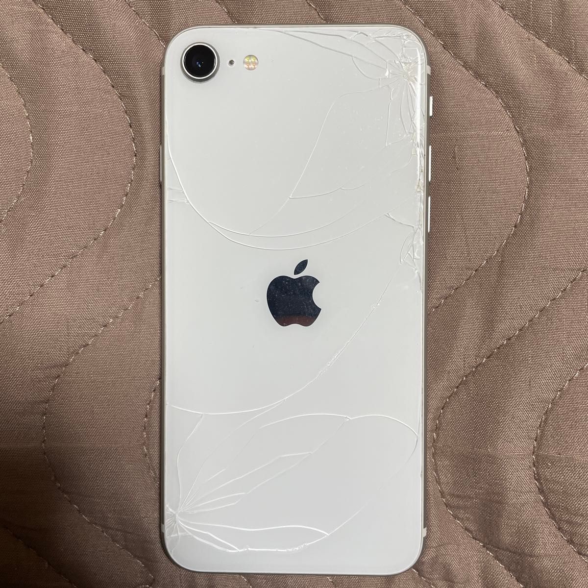 iPhoneSE 第二世代 64GB スターライト｜Yahoo!フリマ（旧PayPayフリマ）