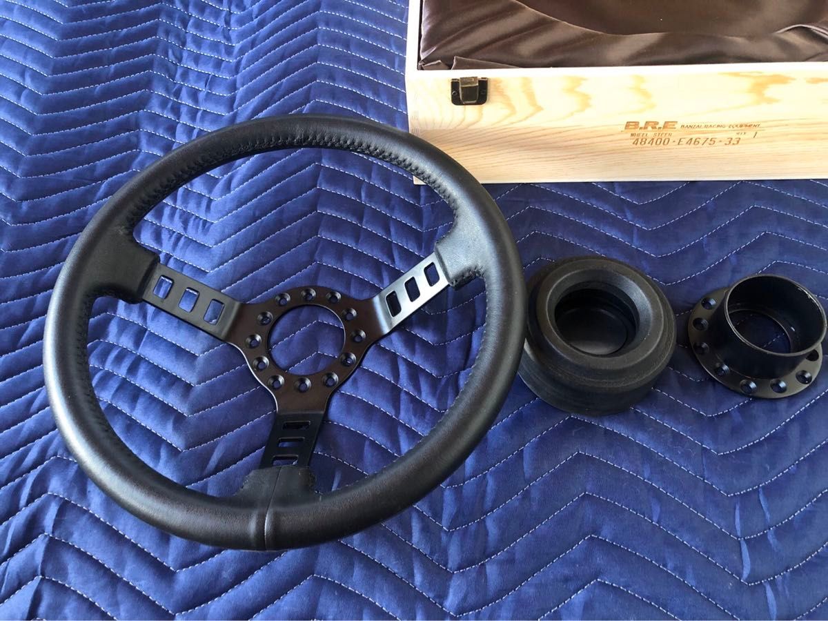 汎用ボス対応 DATSUNコンペタイプステアリング30パイ B R Eバンザイ