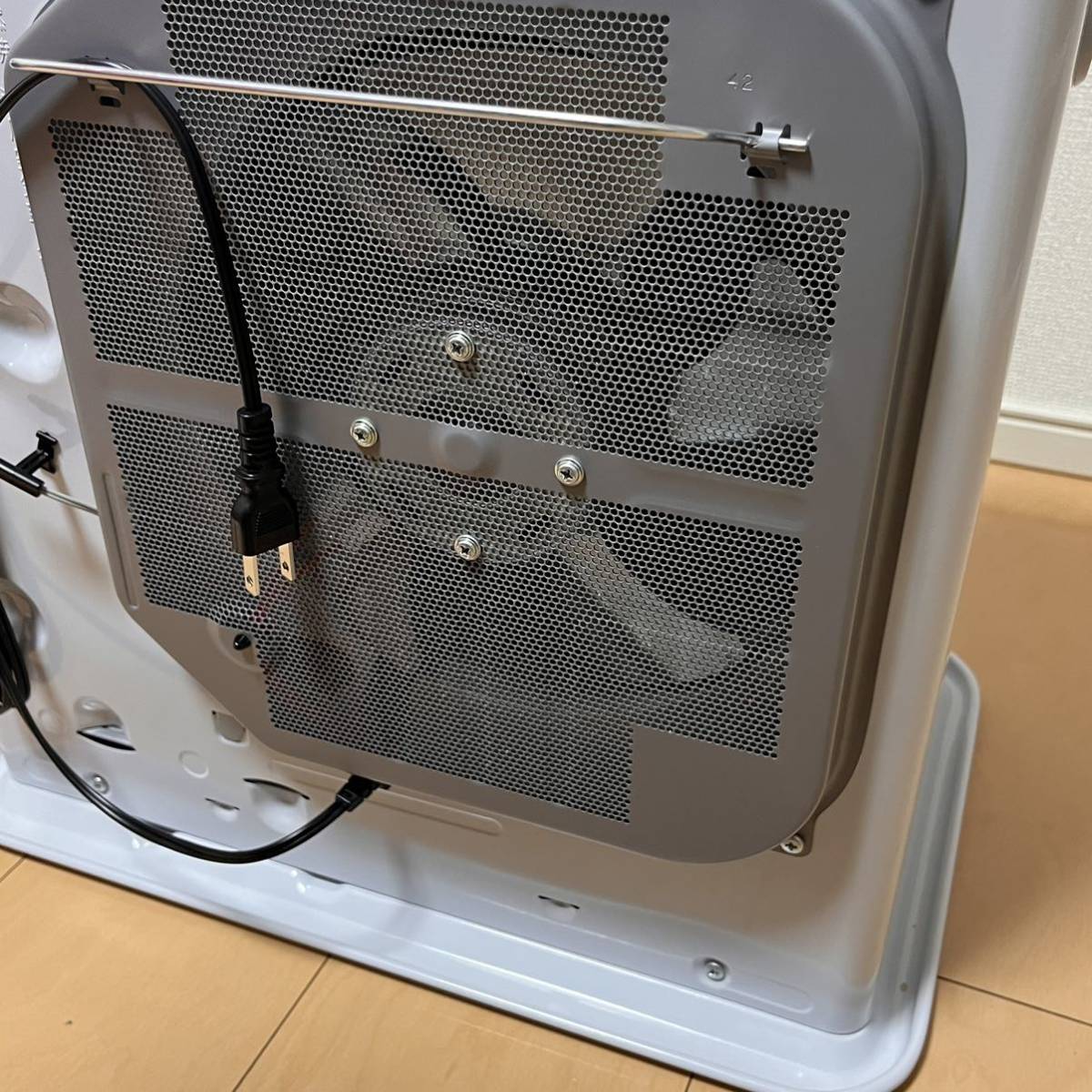 新品未使用】ダイニチ 石油ファンヒーター FW-4223NC-W｜Yahoo!フリマ