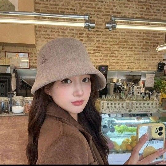 新品 Vivienne Westwood バスク クロッシェ モカブラウン ハット 帽子