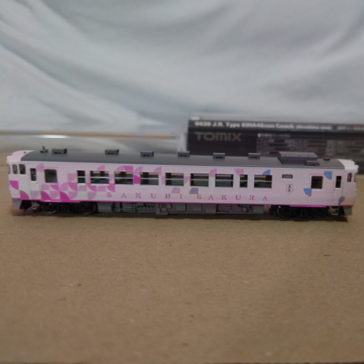 Yahoo!オークション - JR西日本 キハ40 SAKU美SAKU楽タイプ(TOMIX 9439