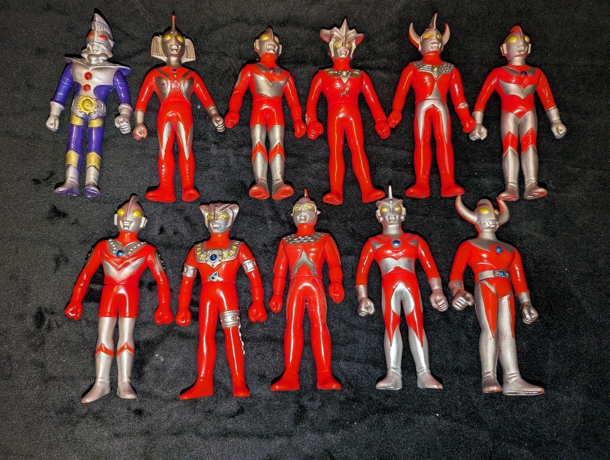 Yahoo!オークション - ウルトラマン ソフビ人形 11体セットで 当時物 M