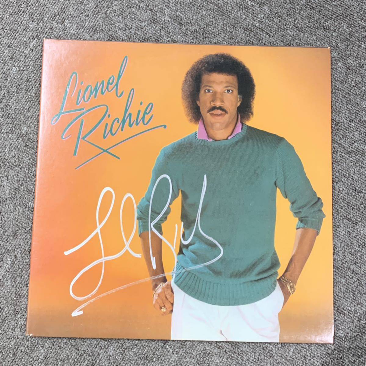 Yahoo!オークション - Lionel Richie ライオネル・リッチー 直筆サイン