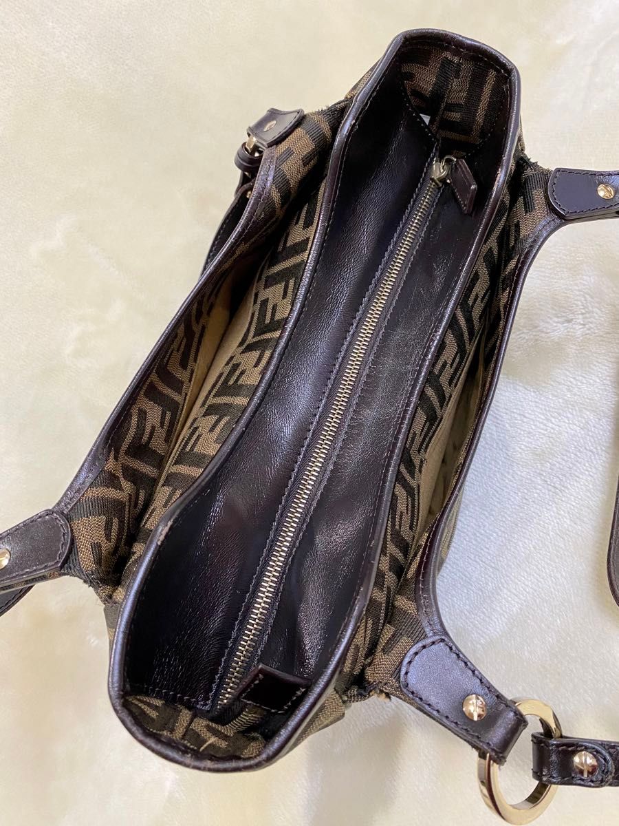FENDI フェンディ ズッカ柄 トートバッグ ショルダーバッグ 8BH156