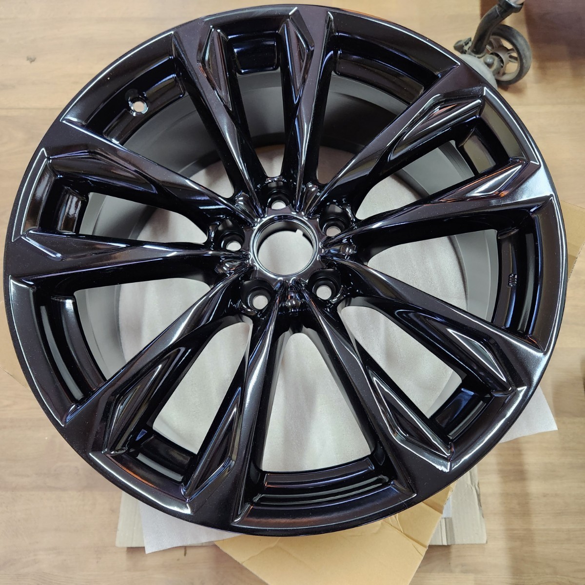 レクサス 現行 IS Fスポーツ 純正 19インチ 黒塗装品 2本 美品 アルミ