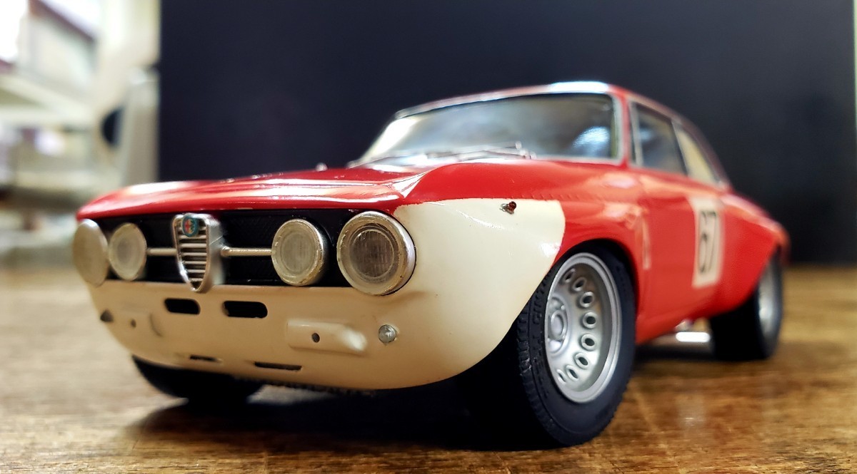 Yahoo!オークション - アルファロメオ 2000GTAm 1/24 グンゼ 完成品