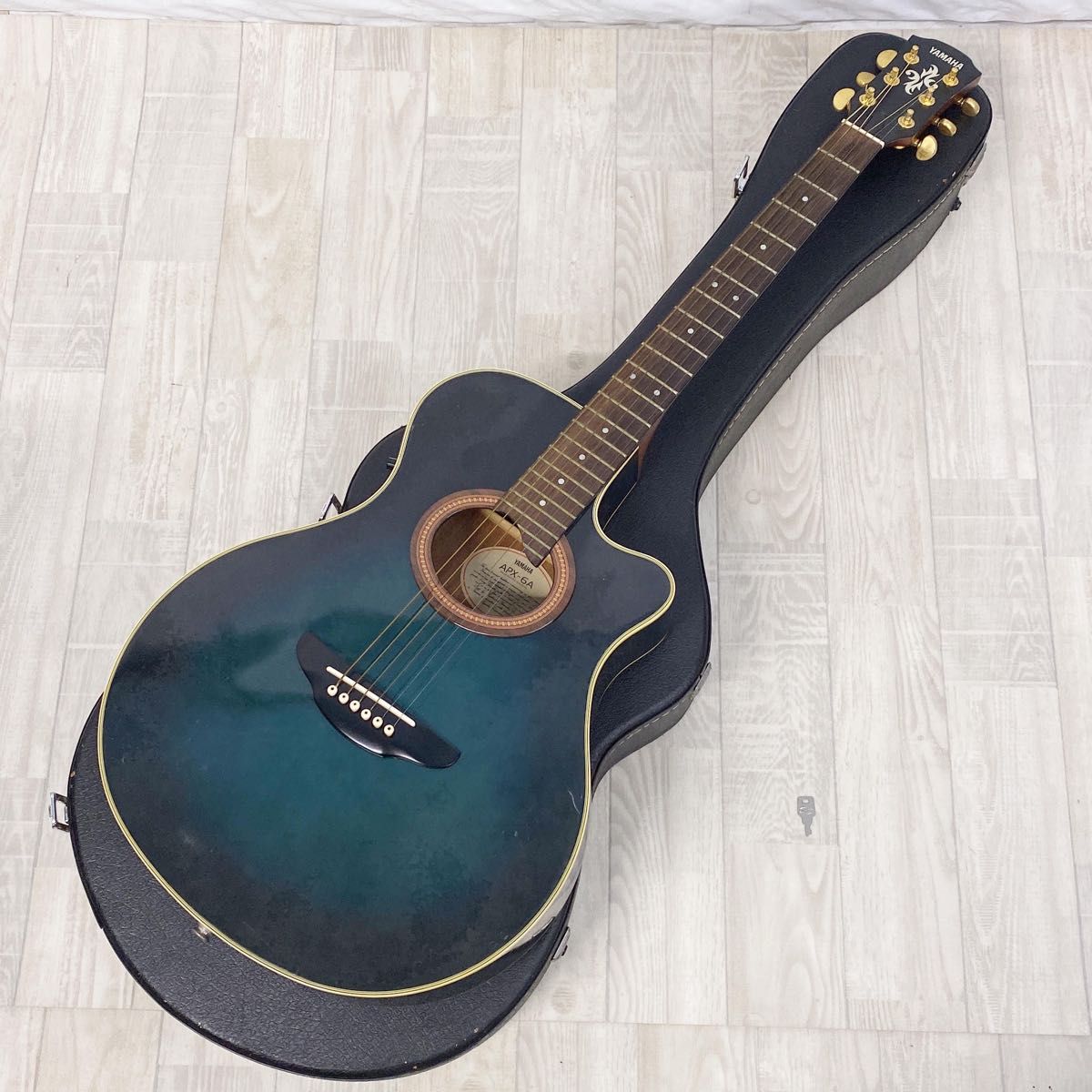 YAMAHA APX-6A ヤマハ エレアコースティックギター ハードケース付