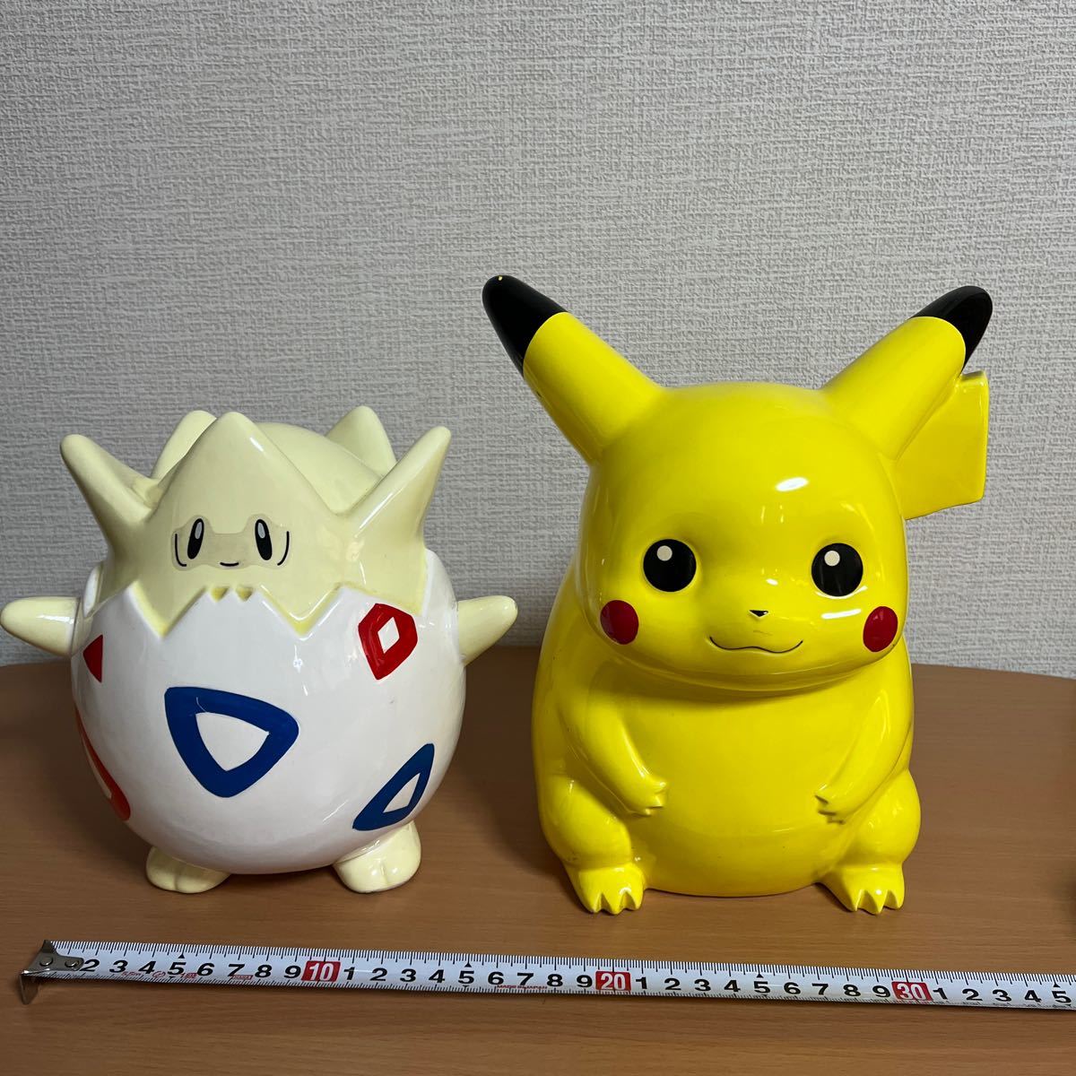送料無料 当時物 ポケットモンスター ピカチュウ トゲピー 貯金箱 陶器