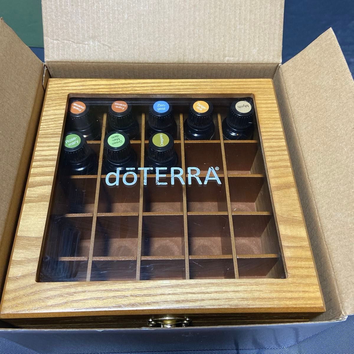 doTERRA 精油42本➕木箱セット doTERRA 精油42本➕木箱セット