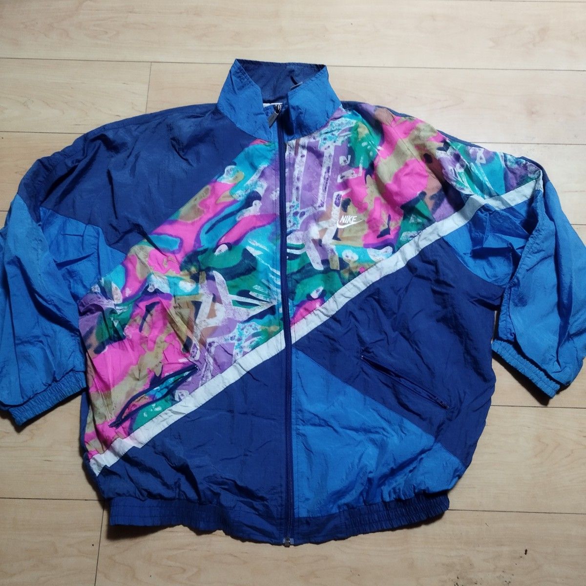 超美品 NIKE ナイキ 銀タグ 総柄 80s 刺繍ロゴ マルチカラー アート
