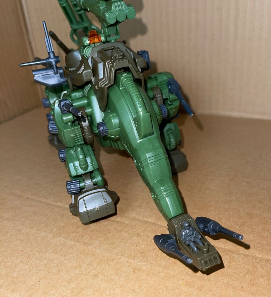 ゾイド妄想戦記【グリーンホーン（スティラコサウルス型）】組立済み