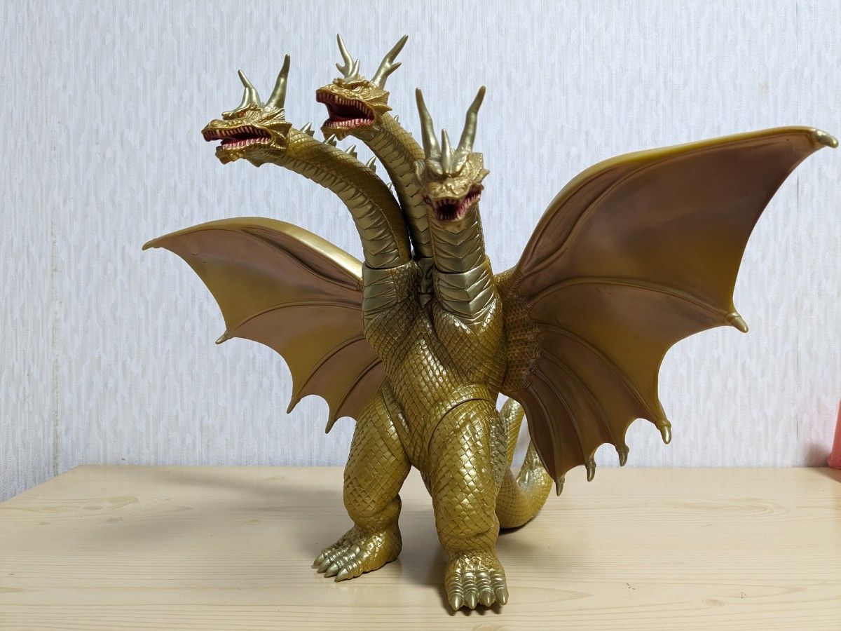 バンダイ 超ドラゴン怪獣 キングギドラ ソフビ｜Yahoo!フリマ（旧