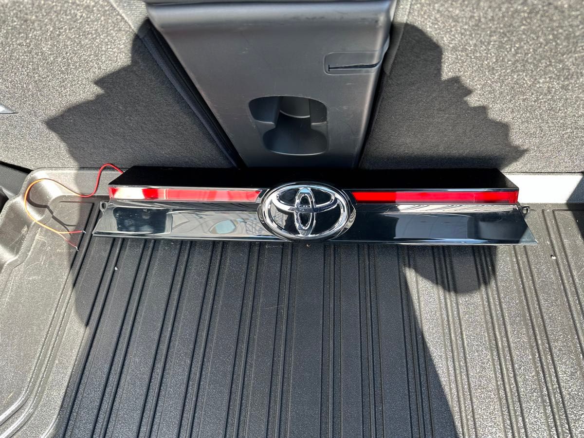 ヤリスクロス リアガーニッシュ 一文字テール加工｜Yahoo!フリマ（旧