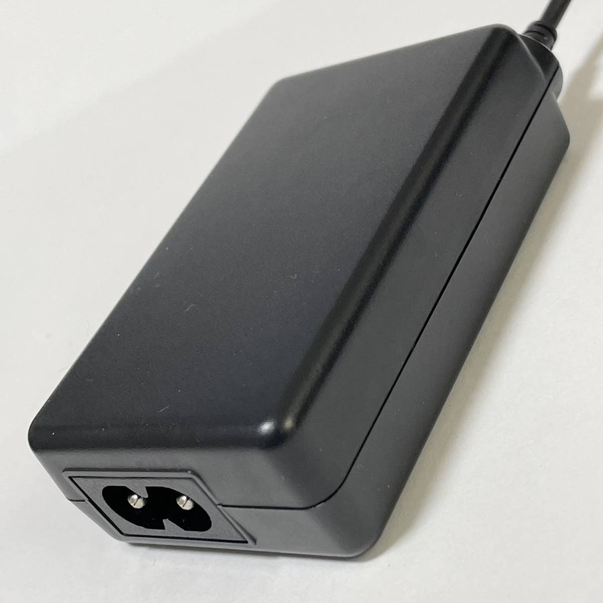 SONY PlayStation Vita TV用ACアダプター PDEL-100 電源コード付 5V 2A