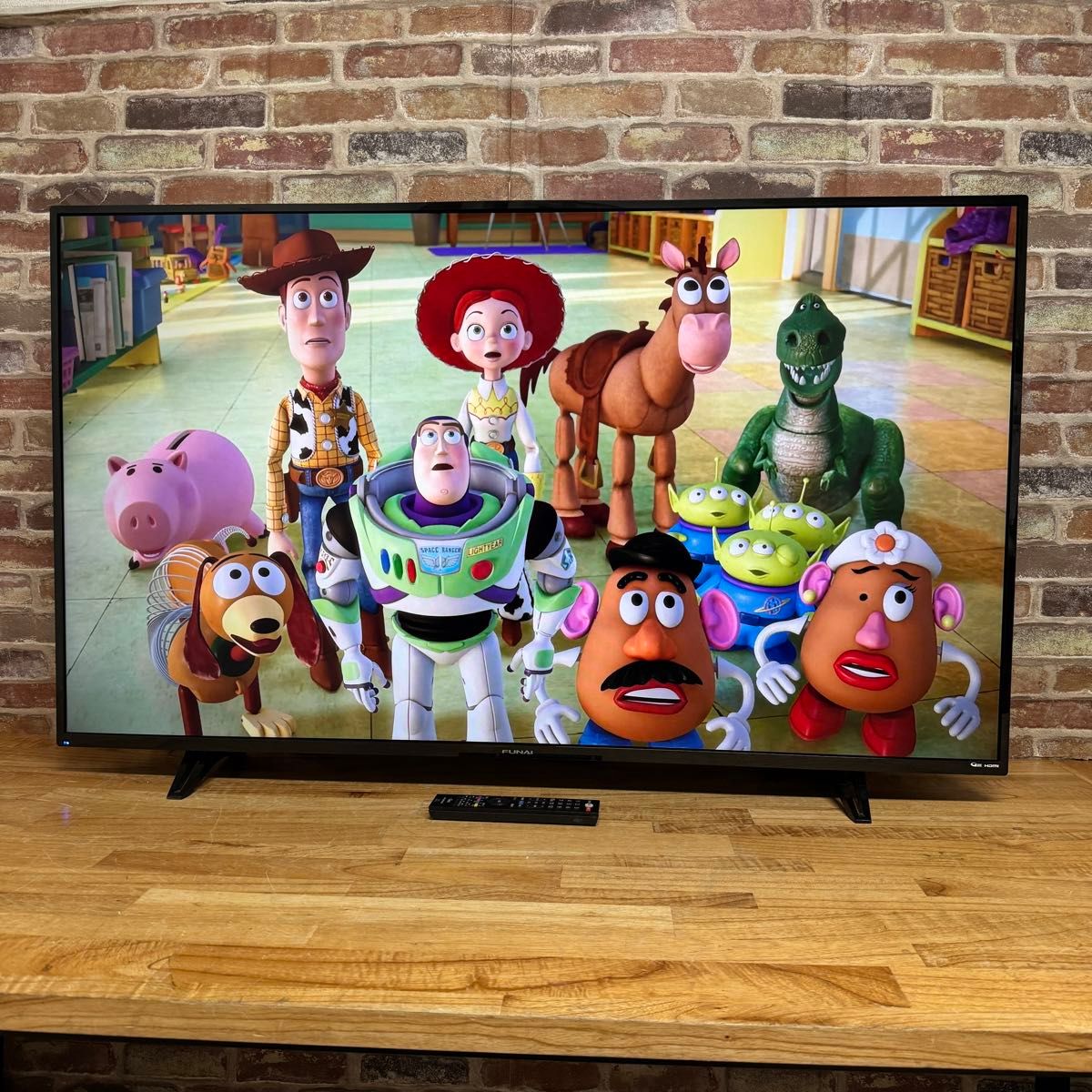 フナイ 50インチ 4K HDR対応 液晶テレビ FL-50U3010 外付けUSB HDD 裏