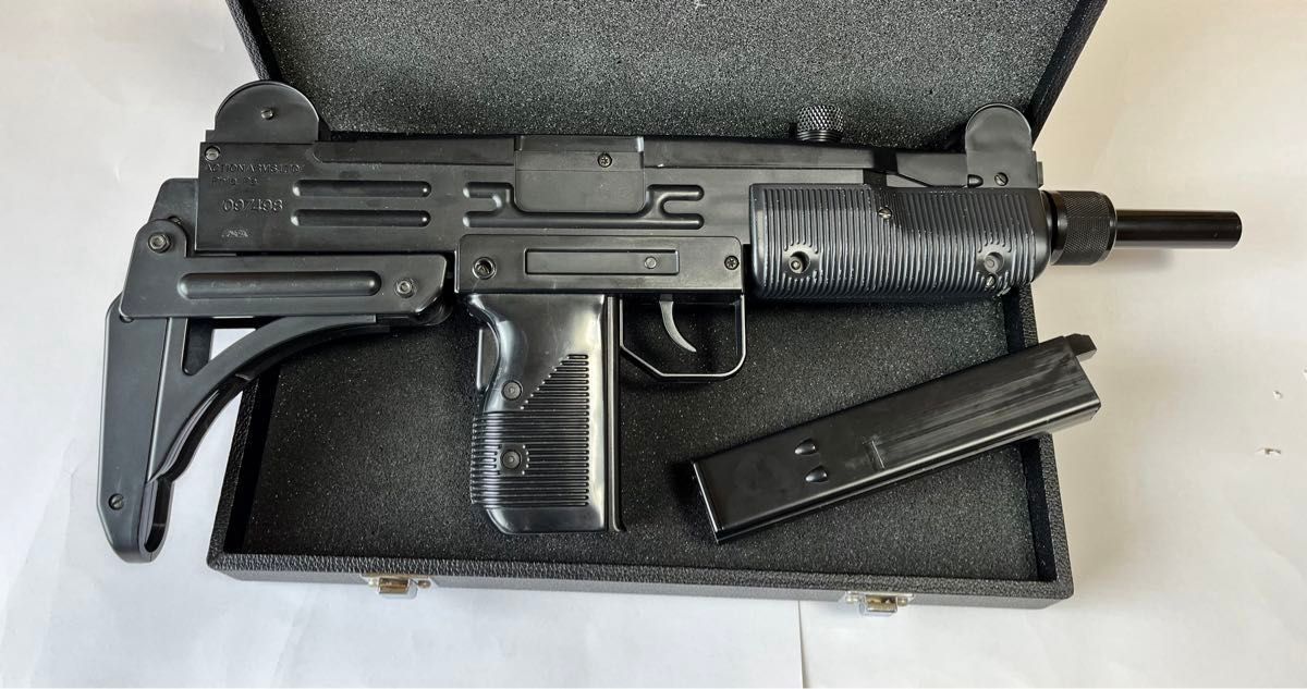東京マルイ ウージー・サブマシンガン SMG UZI エアコッキングガン 10