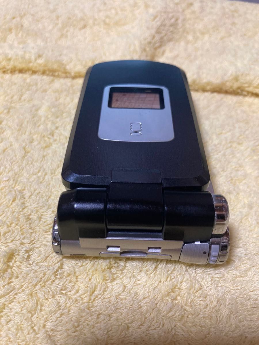 FOMA P900iV クラウドブラック FF7 ファイナルファンタジー登場モデル