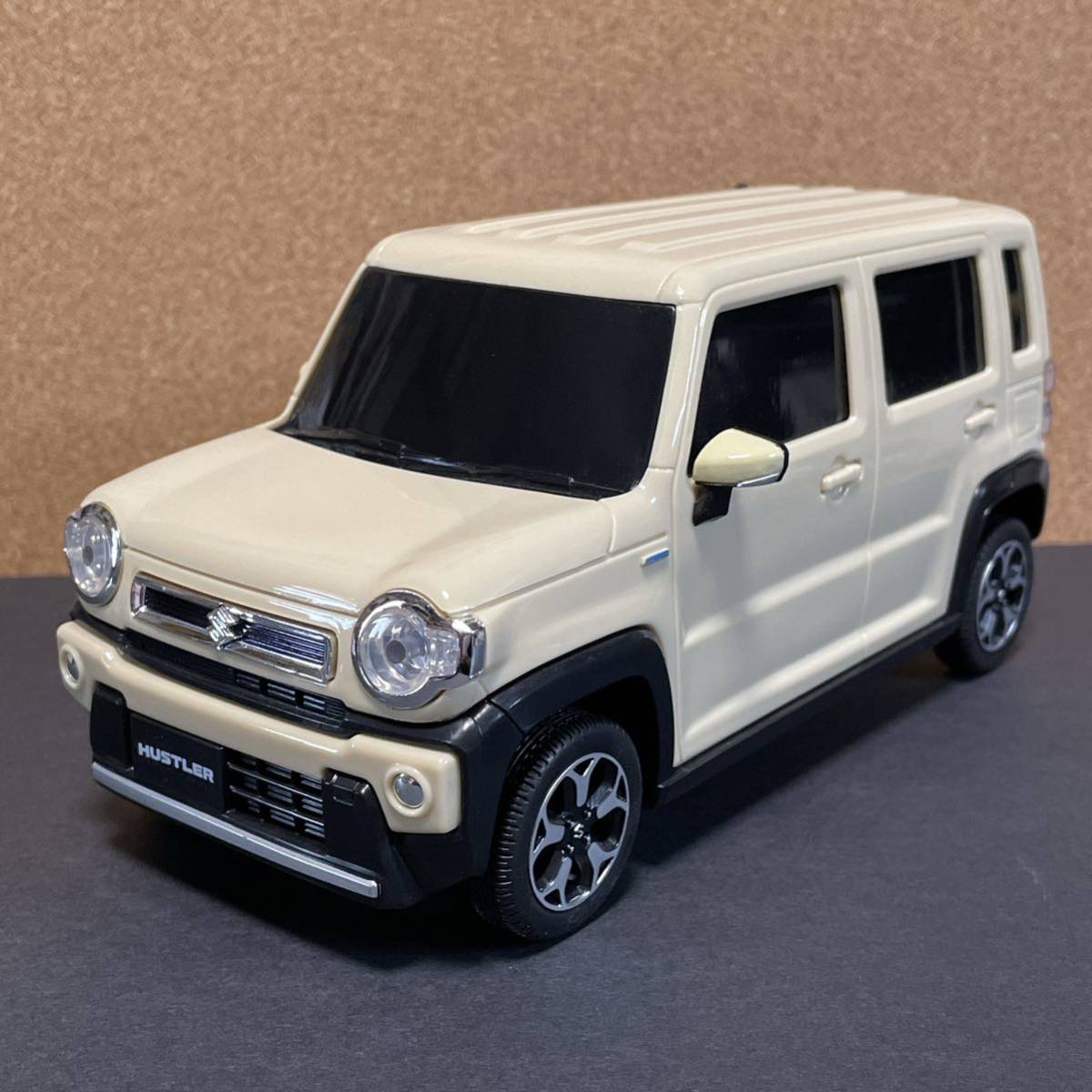 匿名取引・送料無料 スズキ 新型 ハスラー 非売品 1/18 ミニカー
