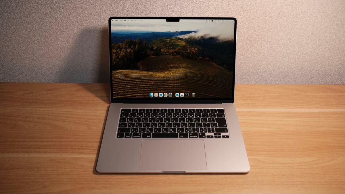 数回使用】M2 MacBook Air 15インチ 8GB/256GB シルバー 2023年モデル