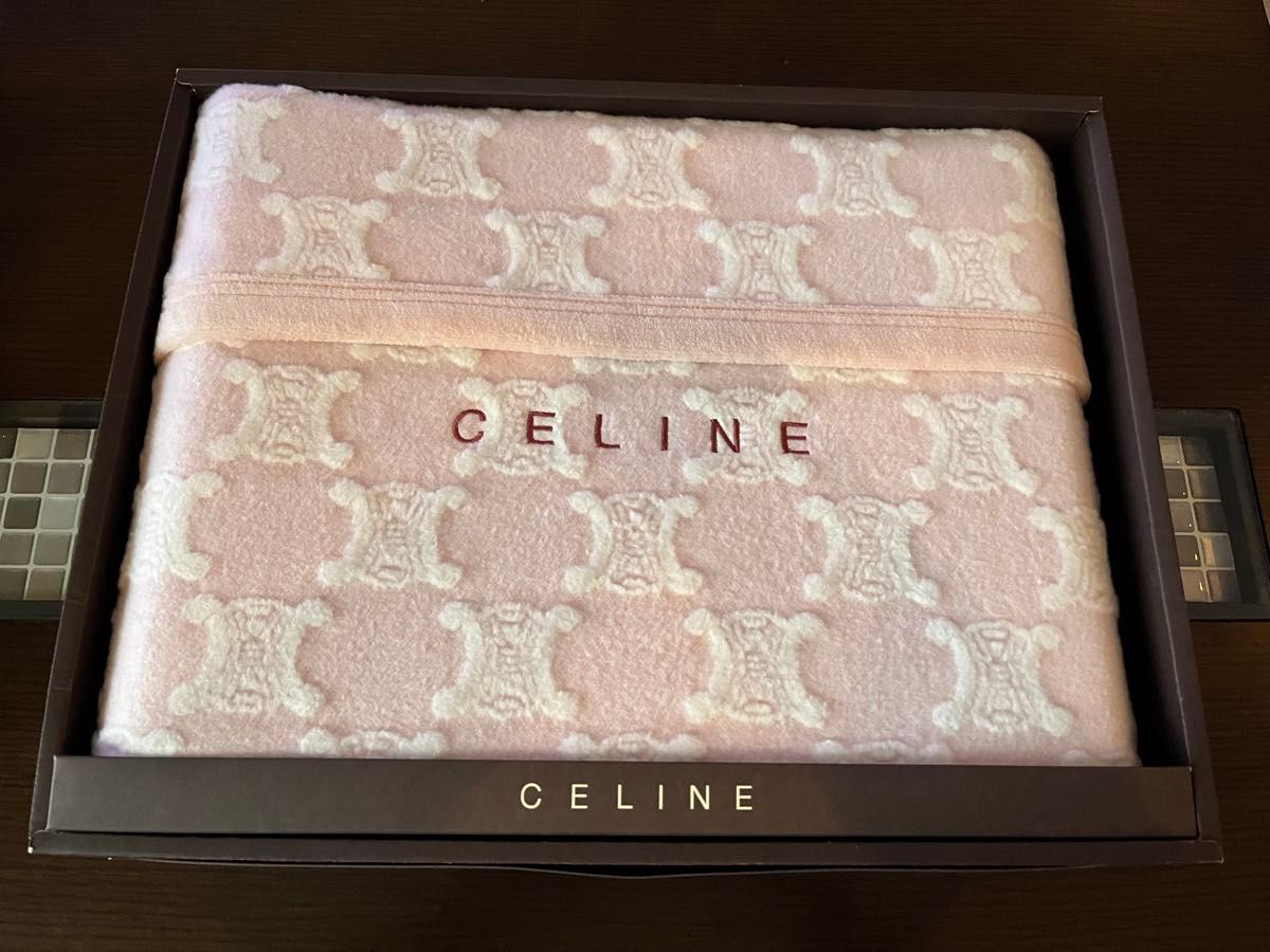 最終価格 セリーヌ綿毛布 セリーヌ 毛布｜Yahoo!フリマ（旧PayPayフリマ）