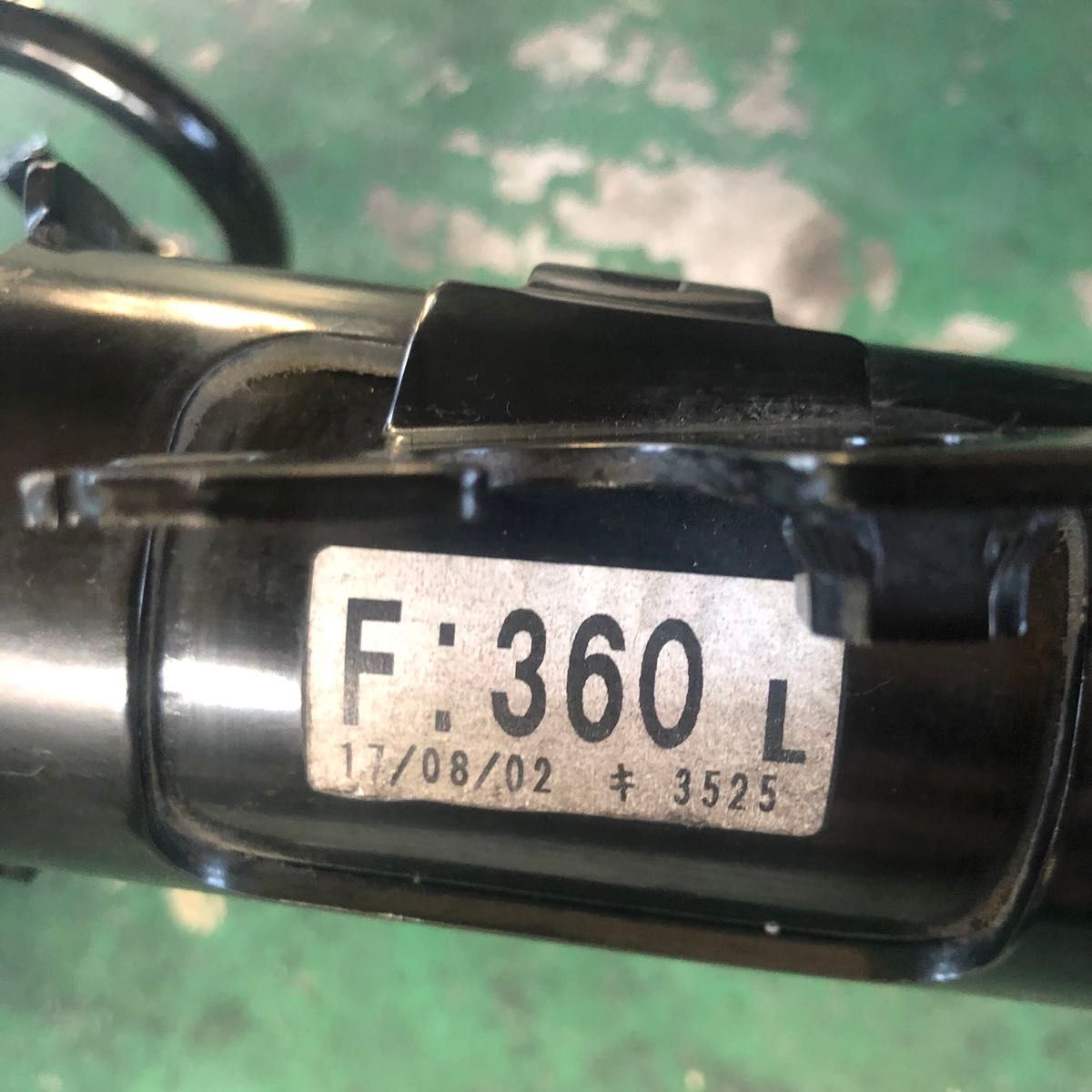 プリウス PHV ZVW52 純正 サスペンション セット ショックアブソーバー