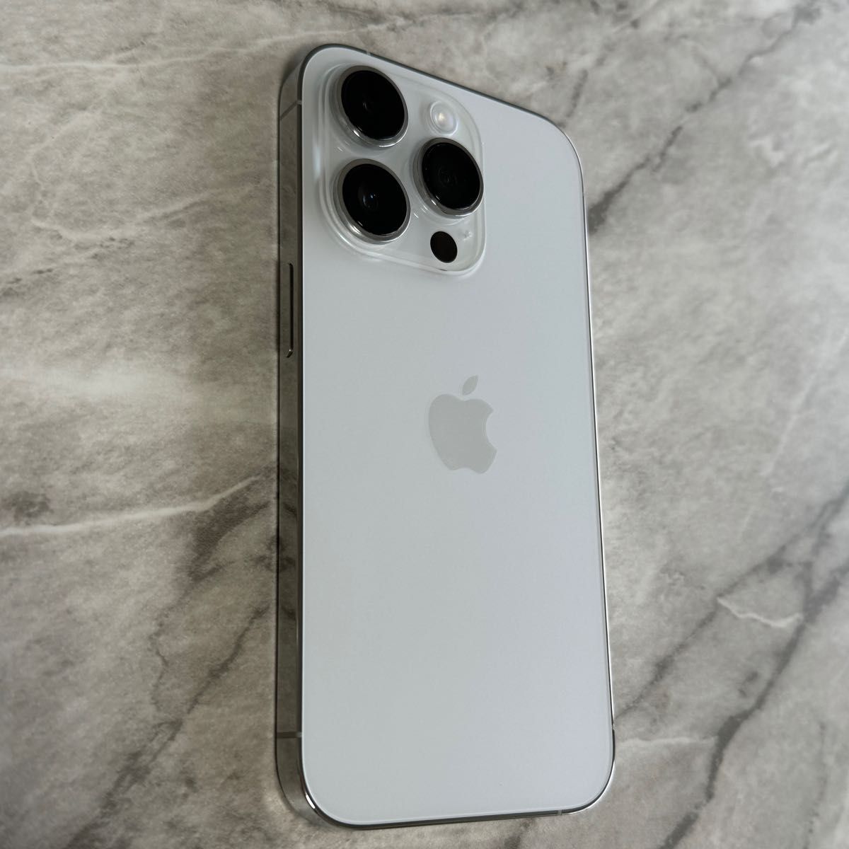 定価194 800円】iPhone 14 Pro 512GB シルバー【使用期間1年】 SIM
