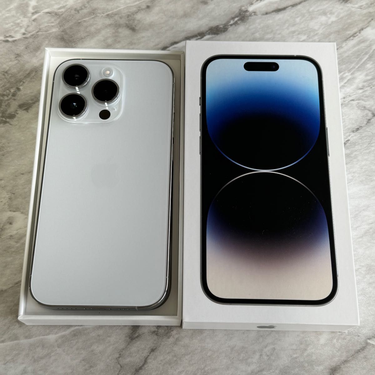 定価194 800円】iPhone 14 Pro 512GB シルバー【使用期間1年】 SIM