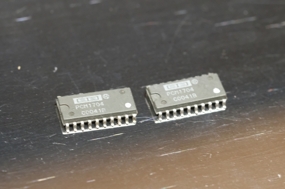 Yahoo!オークション - バーブラウン PCM1704 DAC 新品同一ロット2個