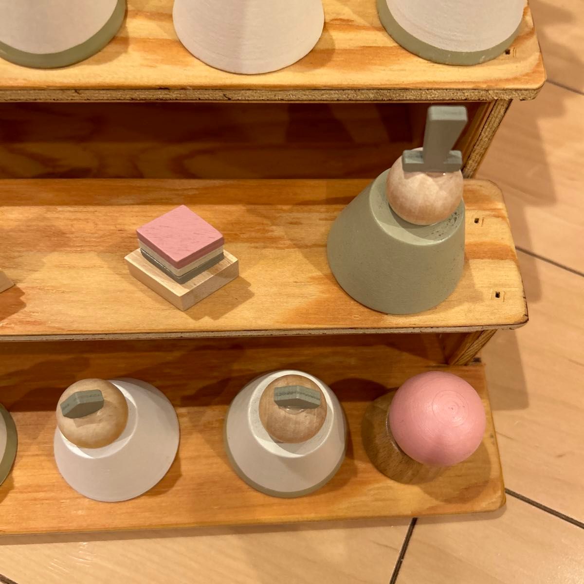 スリコ 木製5段ひな人形 雛壇リメイク｜Yahoo!フリマ（旧PayPayフリマ）