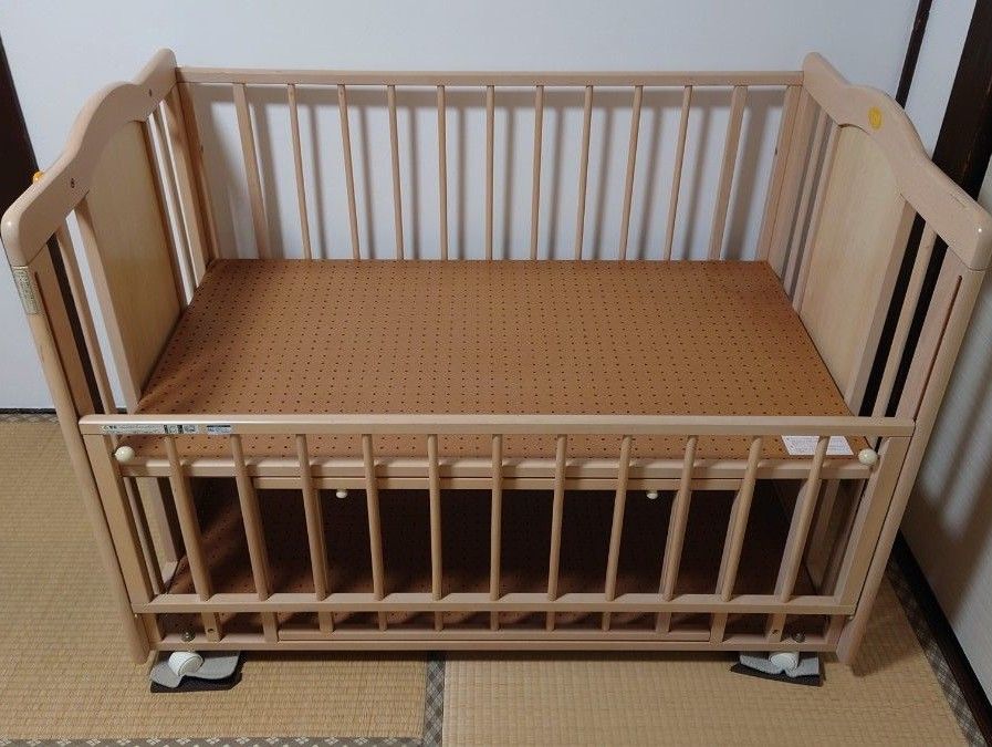 KATOJI ベビーベッド 木製 くまのプーさん 70×120cm｜Yahoo!フリマ（旧