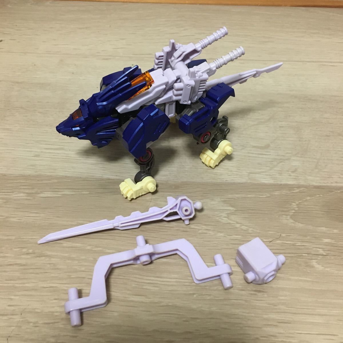 Yahoo!オークション - ゾイド ブロックス レオストライカー ＆ ボルド