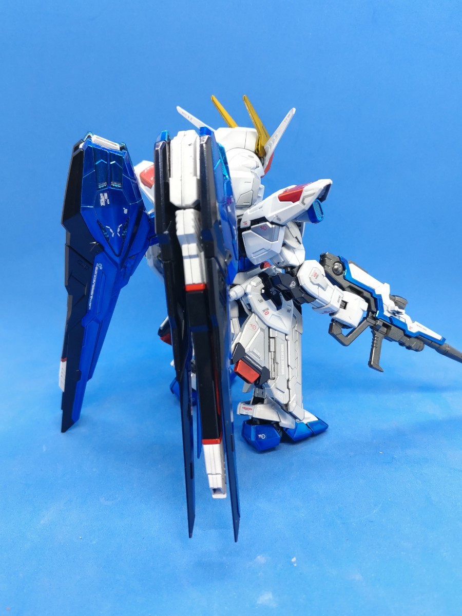 Yahoo!オークション - MGSD フリーダムガンダム ガンプラ塗装済完成品