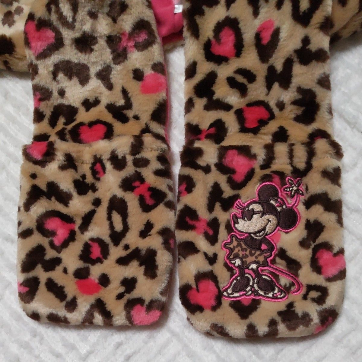 ディズニー ミニーちゃん ファンキャップ 手袋付マフラー ヒョウ柄