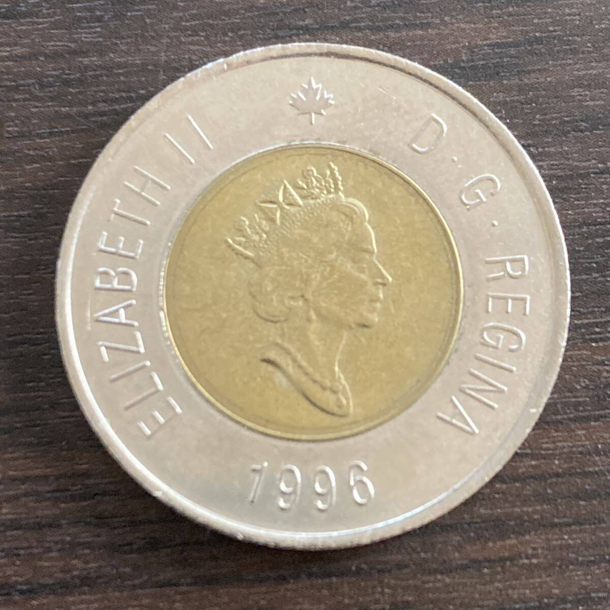 Yahoo!オークション - カナダ 2ドル硬貨 エリザベス女王2世 1996年発