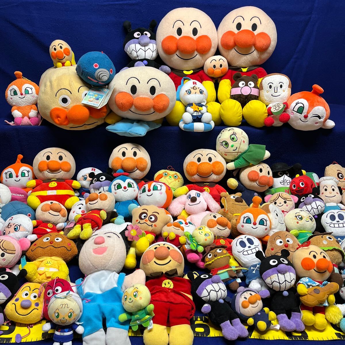 Yahoo!オークション - アンパンマン 大量 ぬいぐるみ セット まとめて