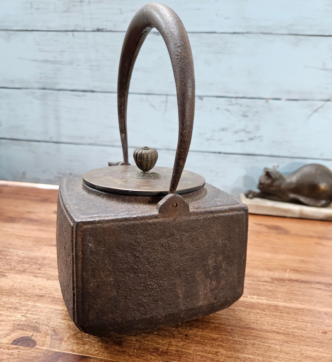 Yahoo!オークション - 日本のアンティーク 四角 鉄瓶 正方形 明治 急須