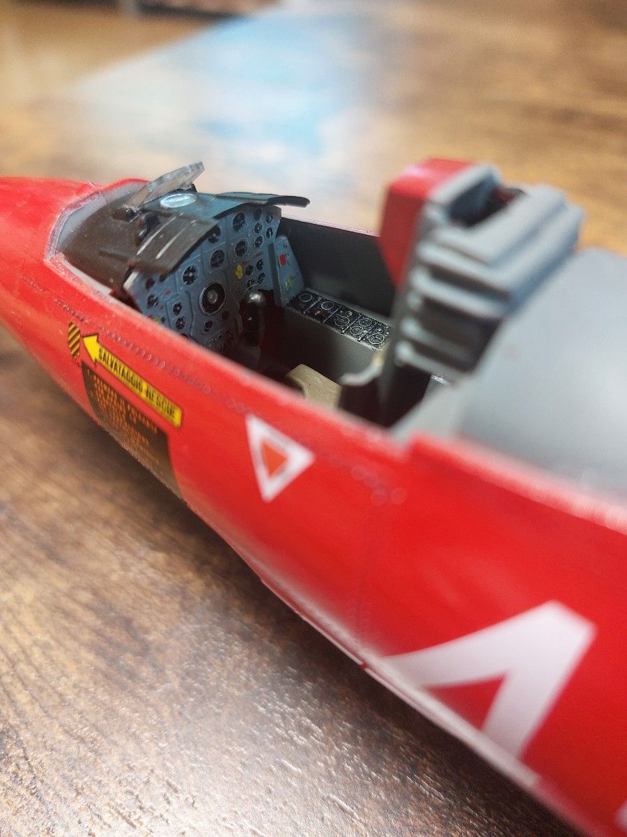 レベル1/32 フェラーリ F‐104Gスターファイター 完成品｜Yahoo!フリマ