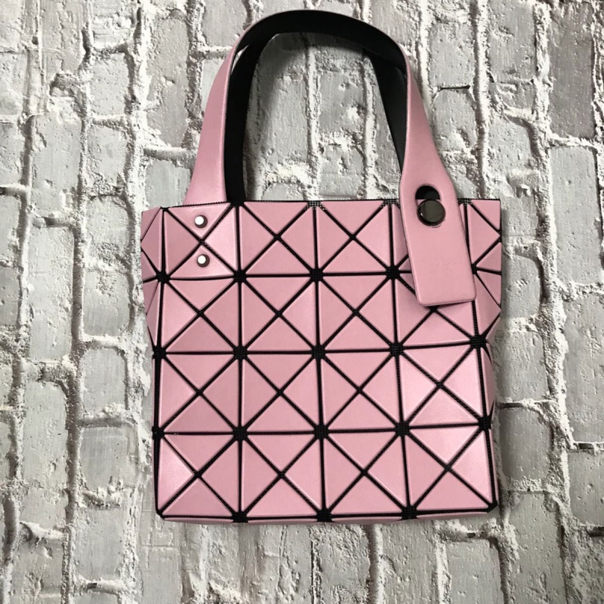 バオバオイッセイミヤケ BAOBAO 4×4 ハンドバッグ ピンク｜Yahoo