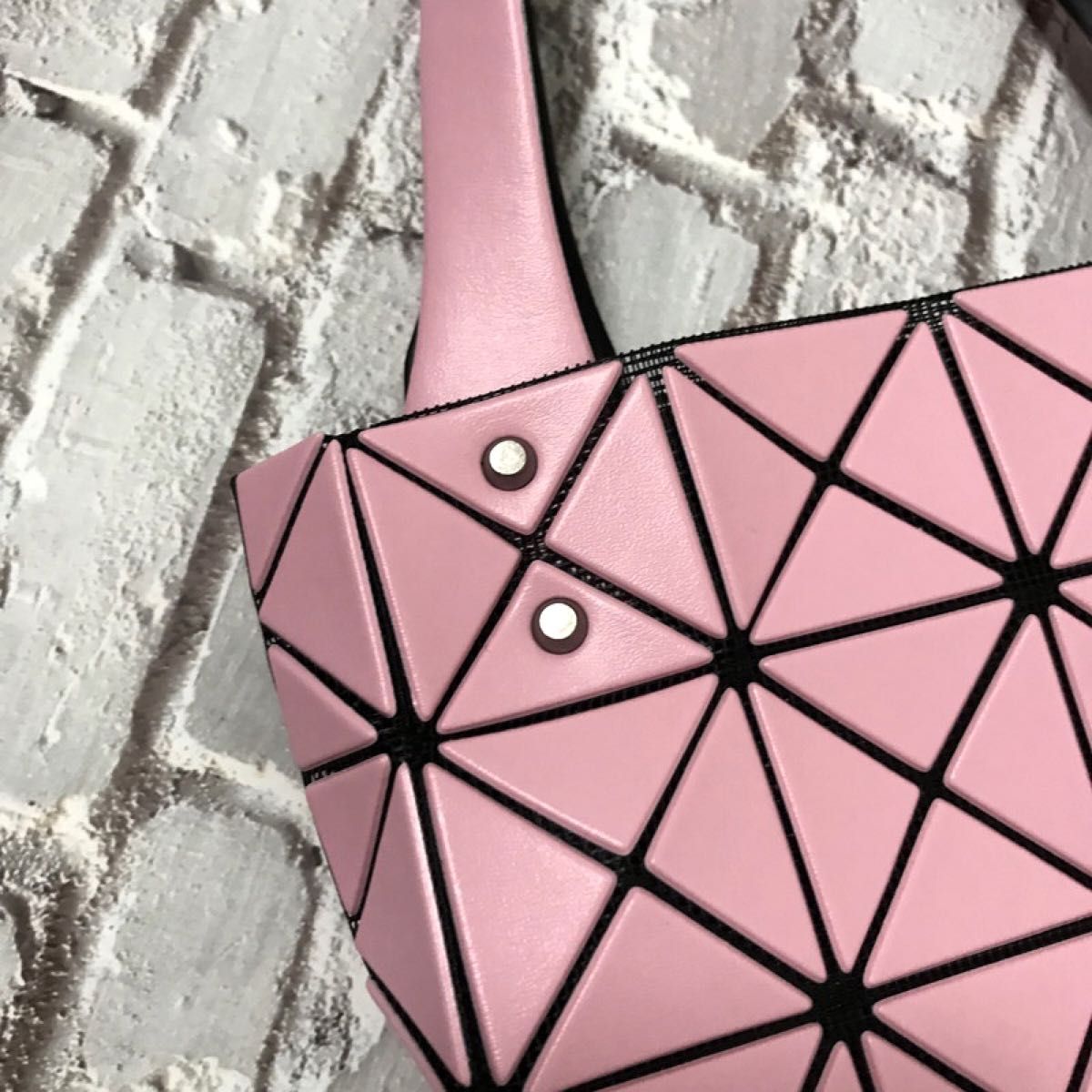 バオバオイッセイミヤケ BAOBAO 4×4 ハンドバッグ ピンク｜Yahoo