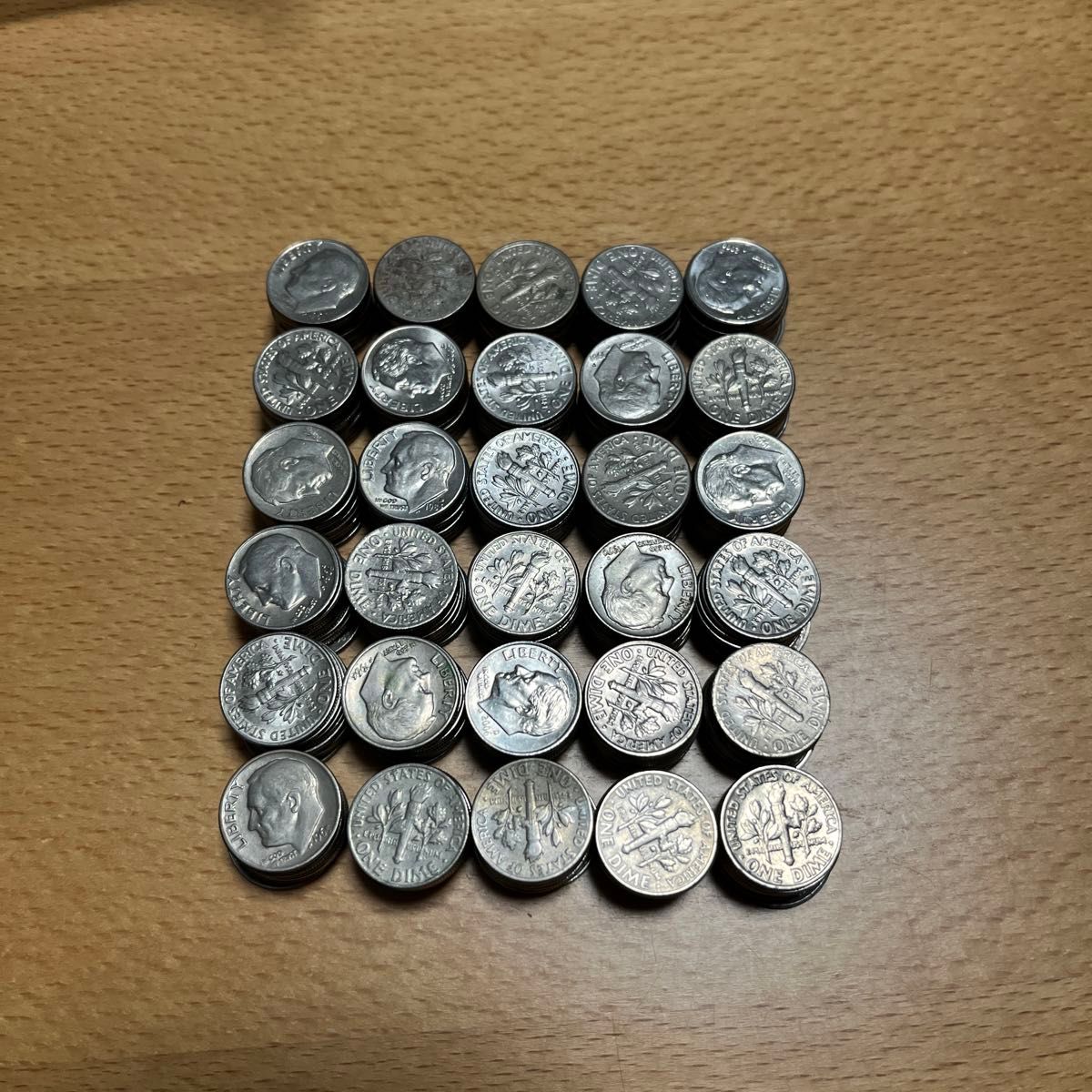 アメリカ ドル ワンダイム 10セント硬貨 300枚 コイン｜Yahoo!フリマ