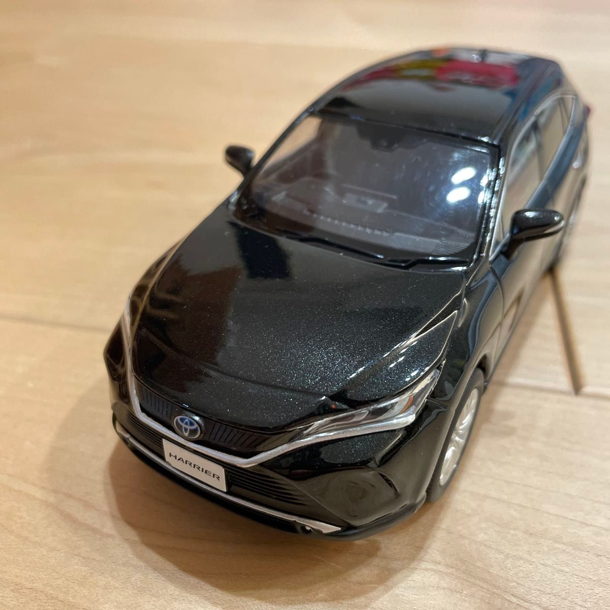 新型 HARRIERハリアー80 カラーサンプル 非売品ミニカー 1/30