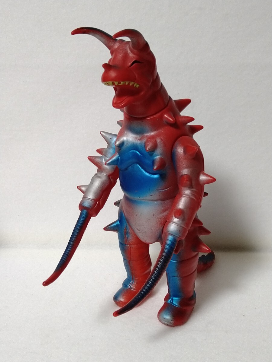 Yahoo!オークション - 当時物 ブルマァク グドン 極美品 ソフビ ウルト