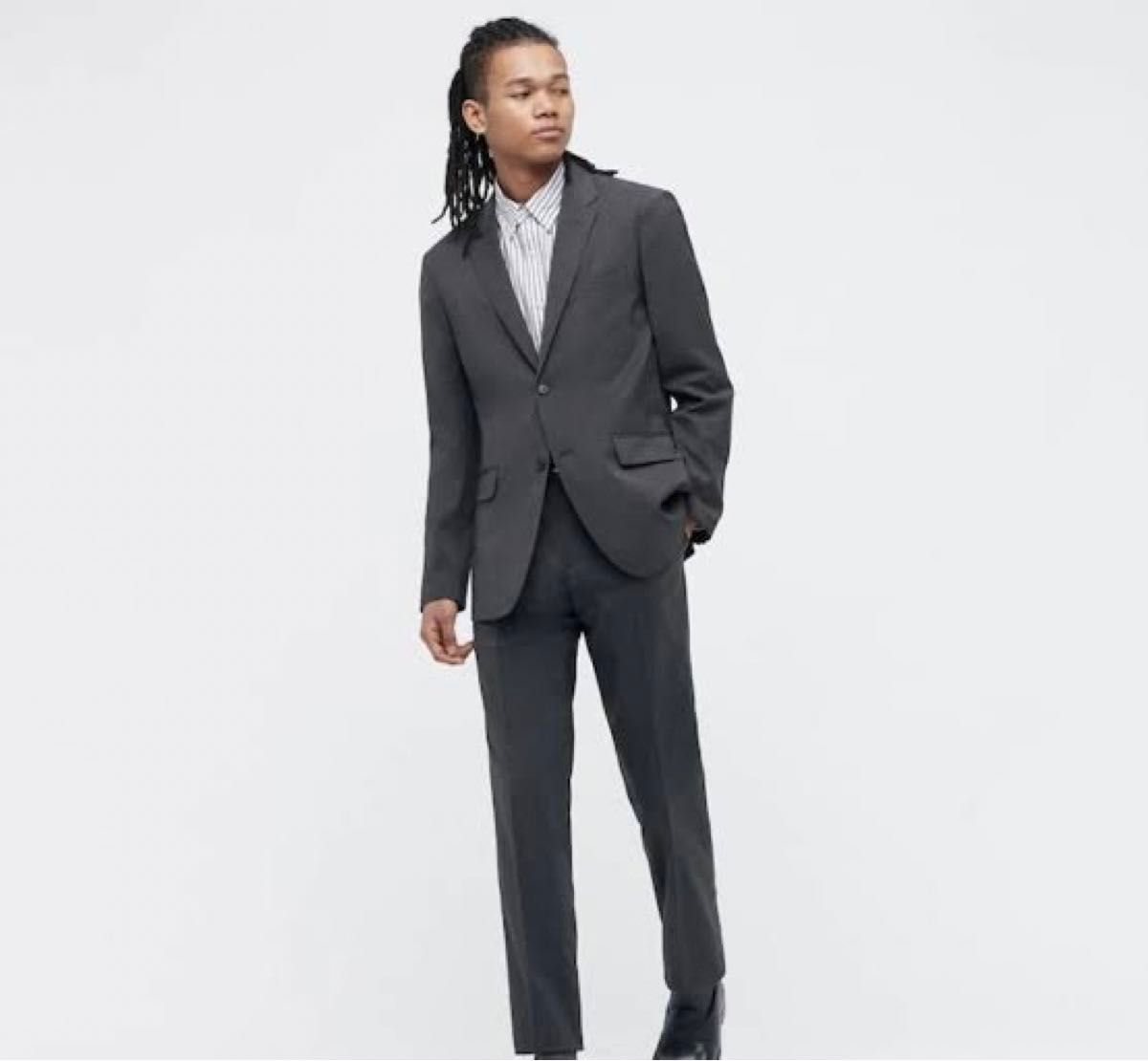 ユニクロ スーツセットアップ 感動ジャケット＋感動パンツウルトラ