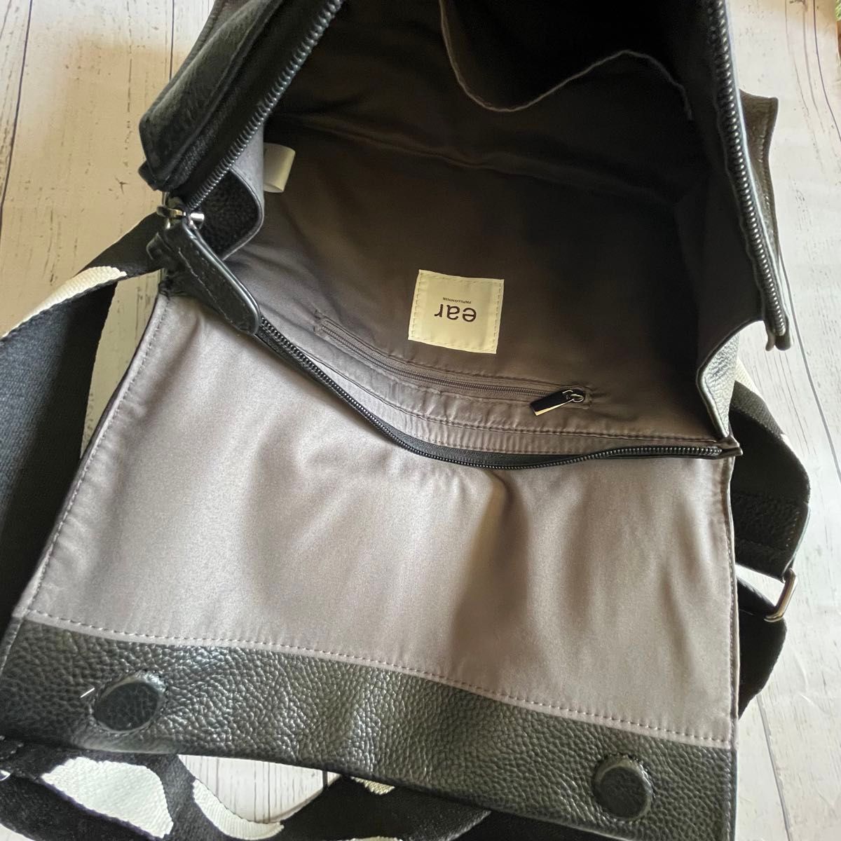 ear PAPILLONNER ダルメシアン柄テープ本革ショルダーバッグ ボディ